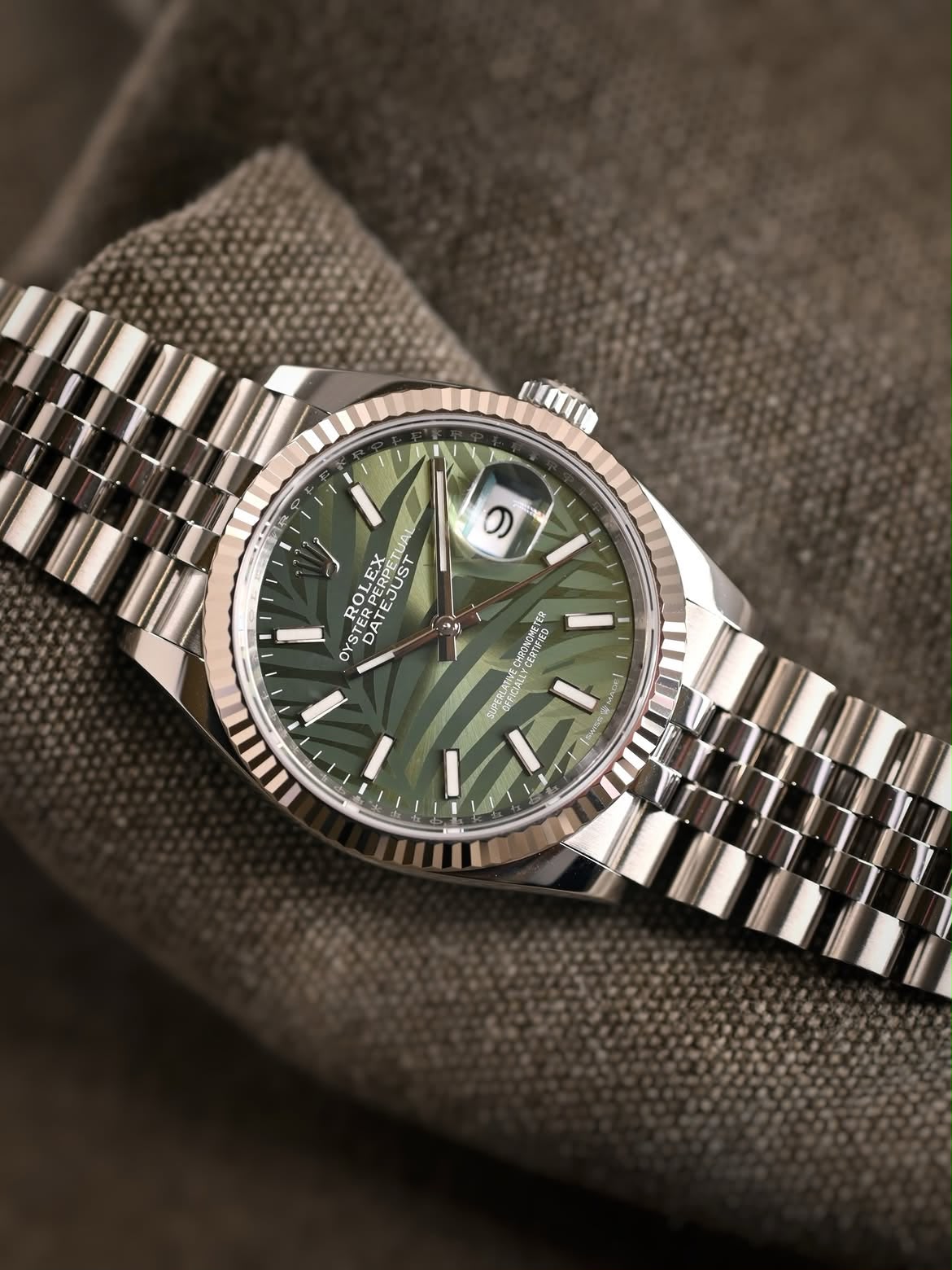 ROLEX 126234 Datejust Steel , Palm Dial , Fluted Bezel , 36mm