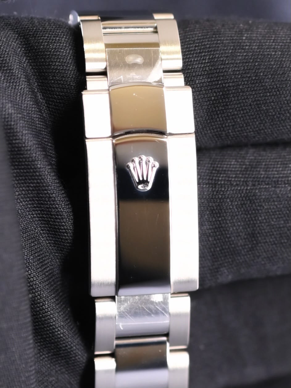 ROLEX 116400GV 3