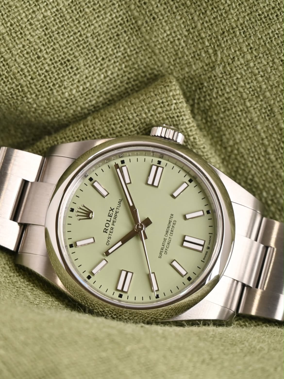 ROLEX 134300 Oyster Perpetual , Pistachio Dial , Smooth Bezel , 41mm