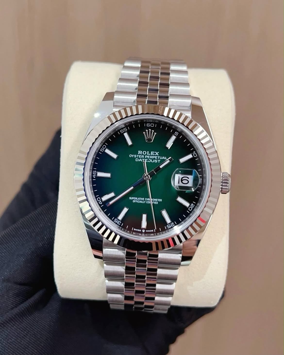 ROLEX 126334 Datejust 41 Steel / WG , Green Ombre Dial , Fluted Bezel , 41mm
