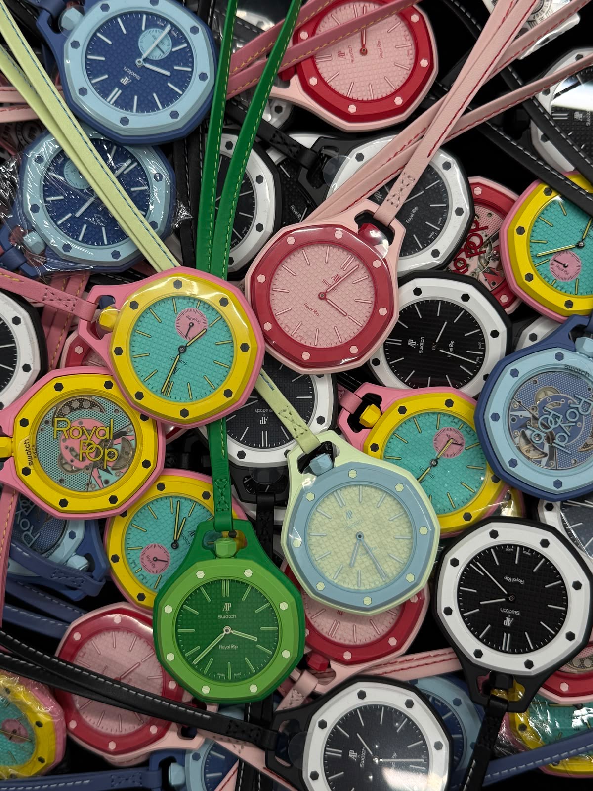 AUDEMARS PIGUET X SWATCH ROYAL POP Royal POP , Multi Colour Dial , Bioceramic Bezel , 40mm