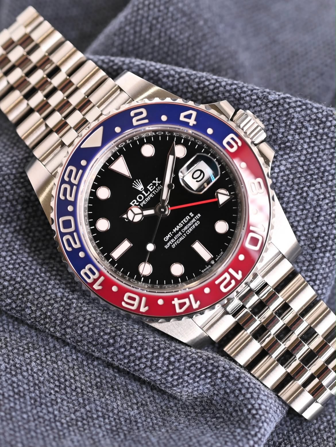 ROLEX 126710BLRO GMT Master II Steel Jubilee , Black Dial , Pepsi Ceramic Bezel , 40mm
