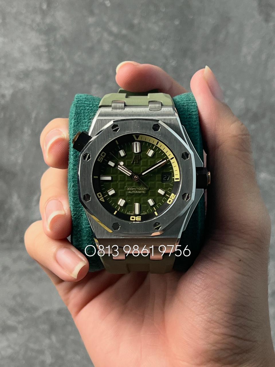 Royal Oak Offshore Diver , Green Dial , Smooth Bezel , 42mm