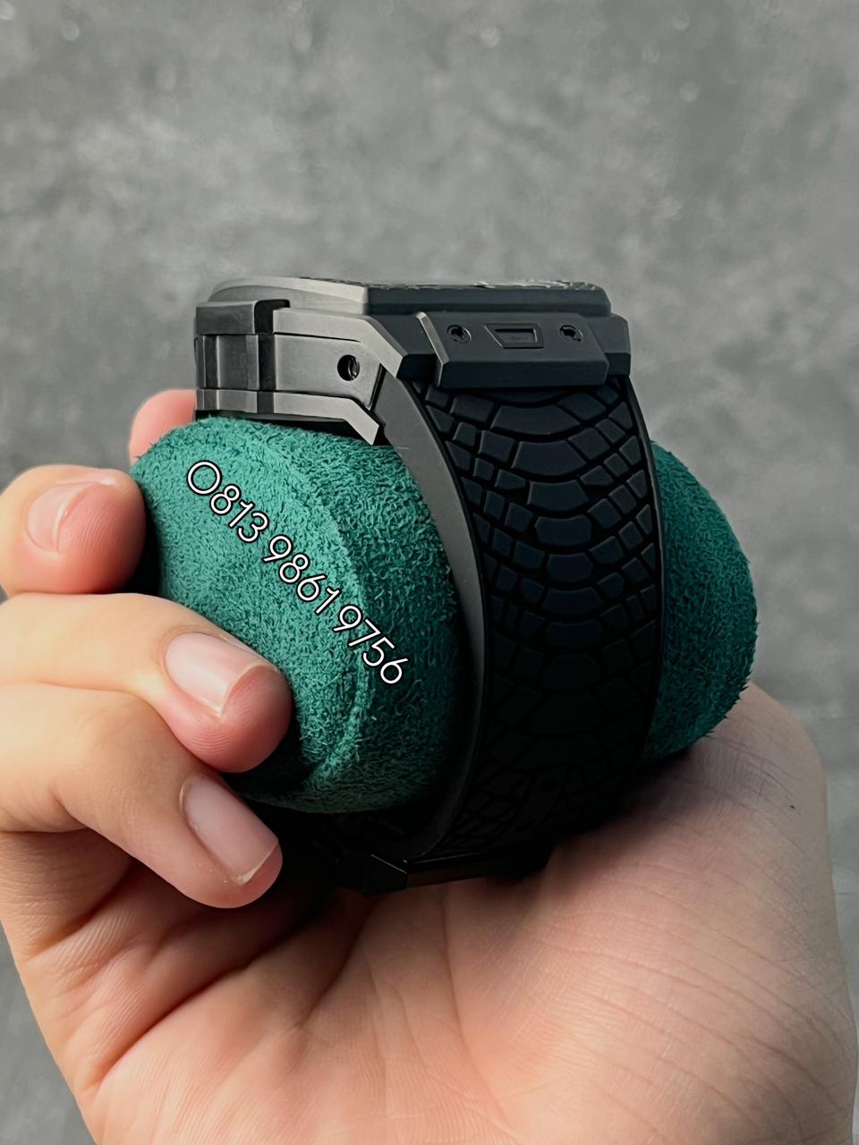 HUBLOT 642.CI.0180.RX.CNY25 4