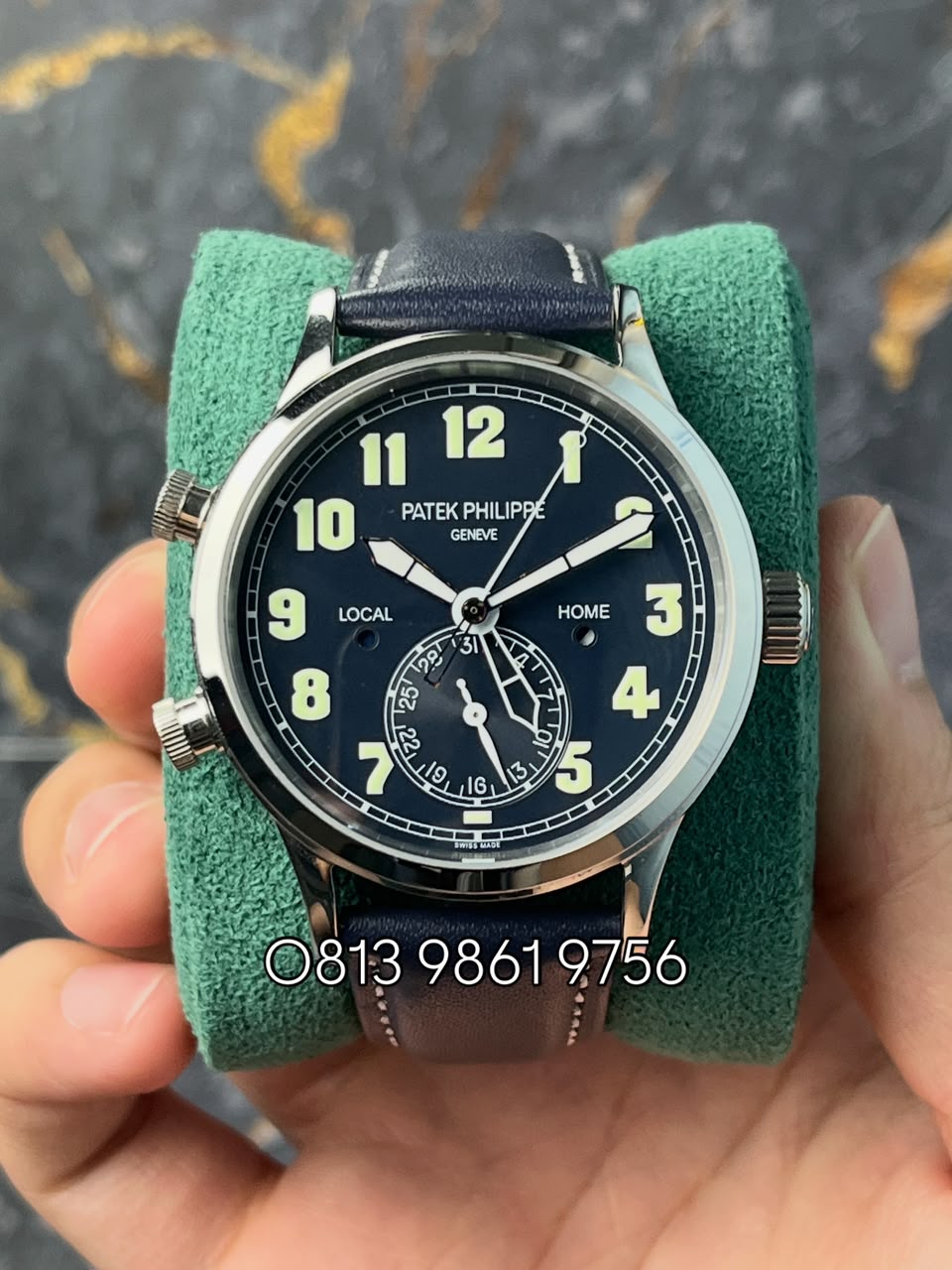 PATEK PHILIPPE 5524 Calatrava Pilot Travel Time , Blue Dial , Smooth Bezel , 42mm