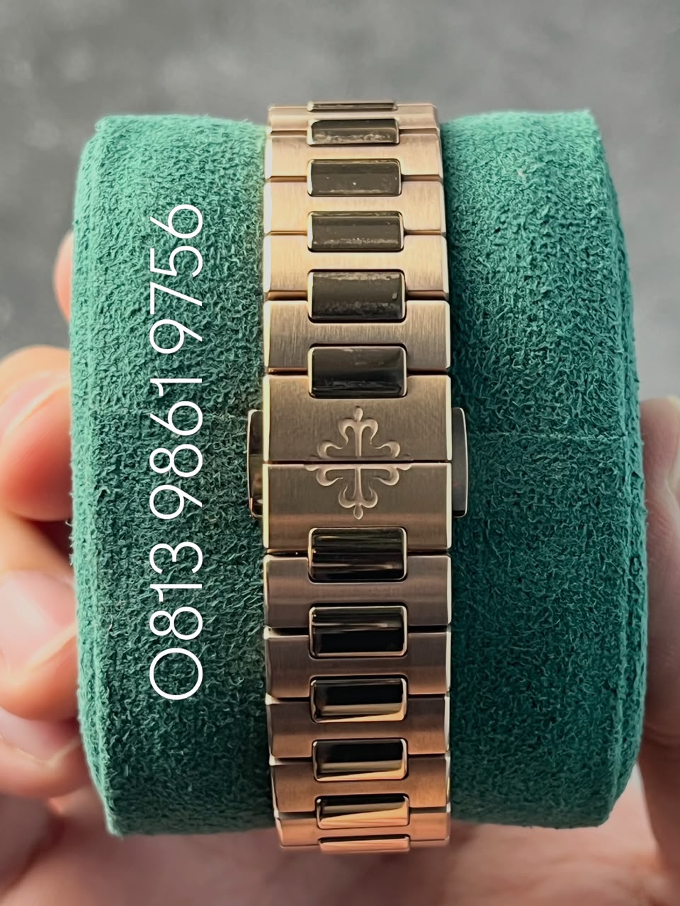 PATEK PHILIPPE 7118/1R-010 6