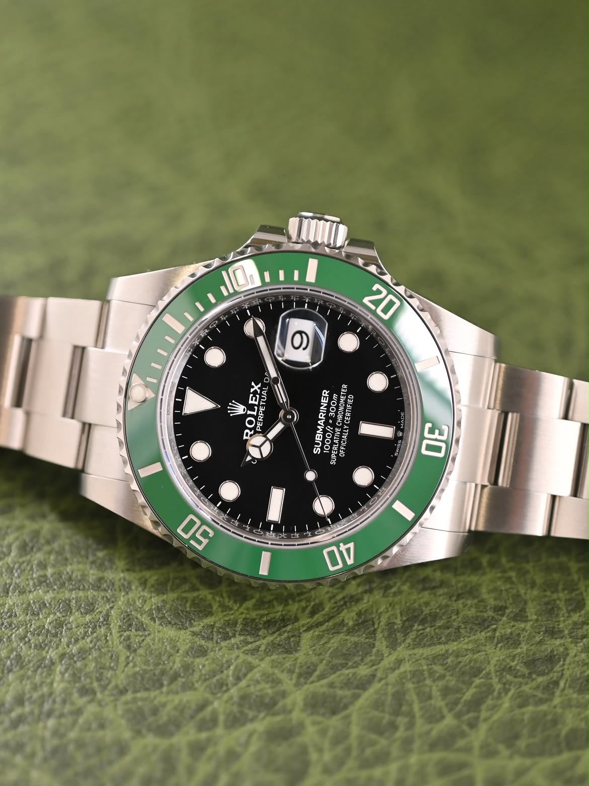 ROLEX 126610LV Submariner Steel , Green Dial , Ceramic Bezel , 41mm